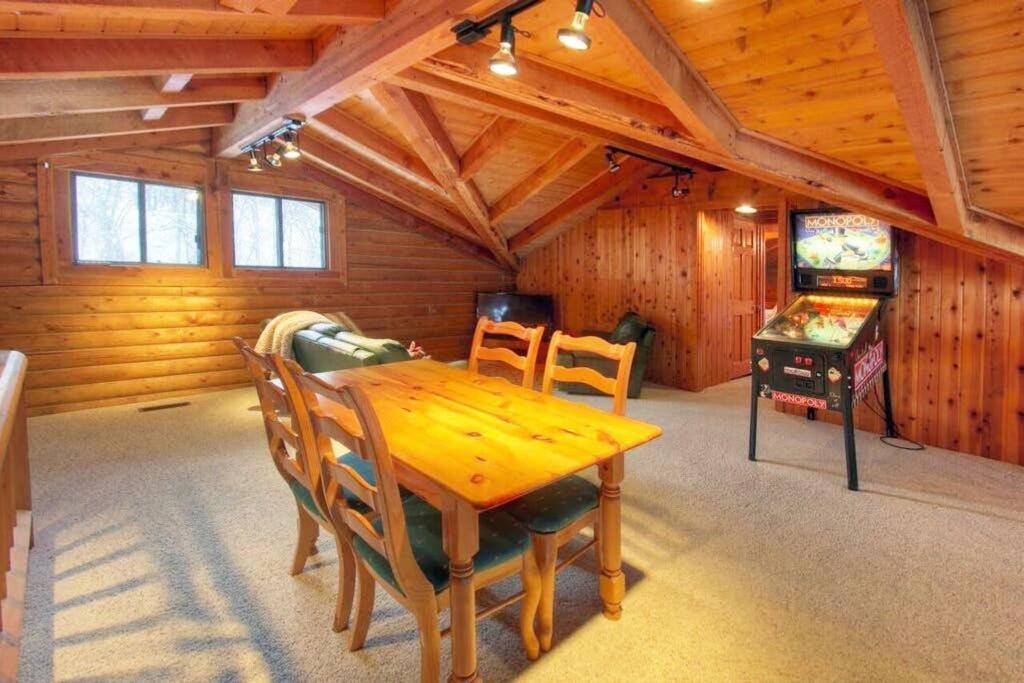 Log Cabin On The Stream Sundance, Utah Exterior photo
